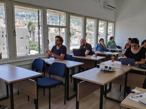 7amleh and the Arab Culture Association Hold Workshop about Digital Marketing for Artists
